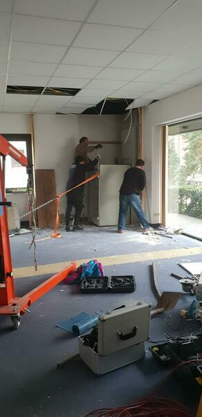 Beim Ausbau eines Tresors